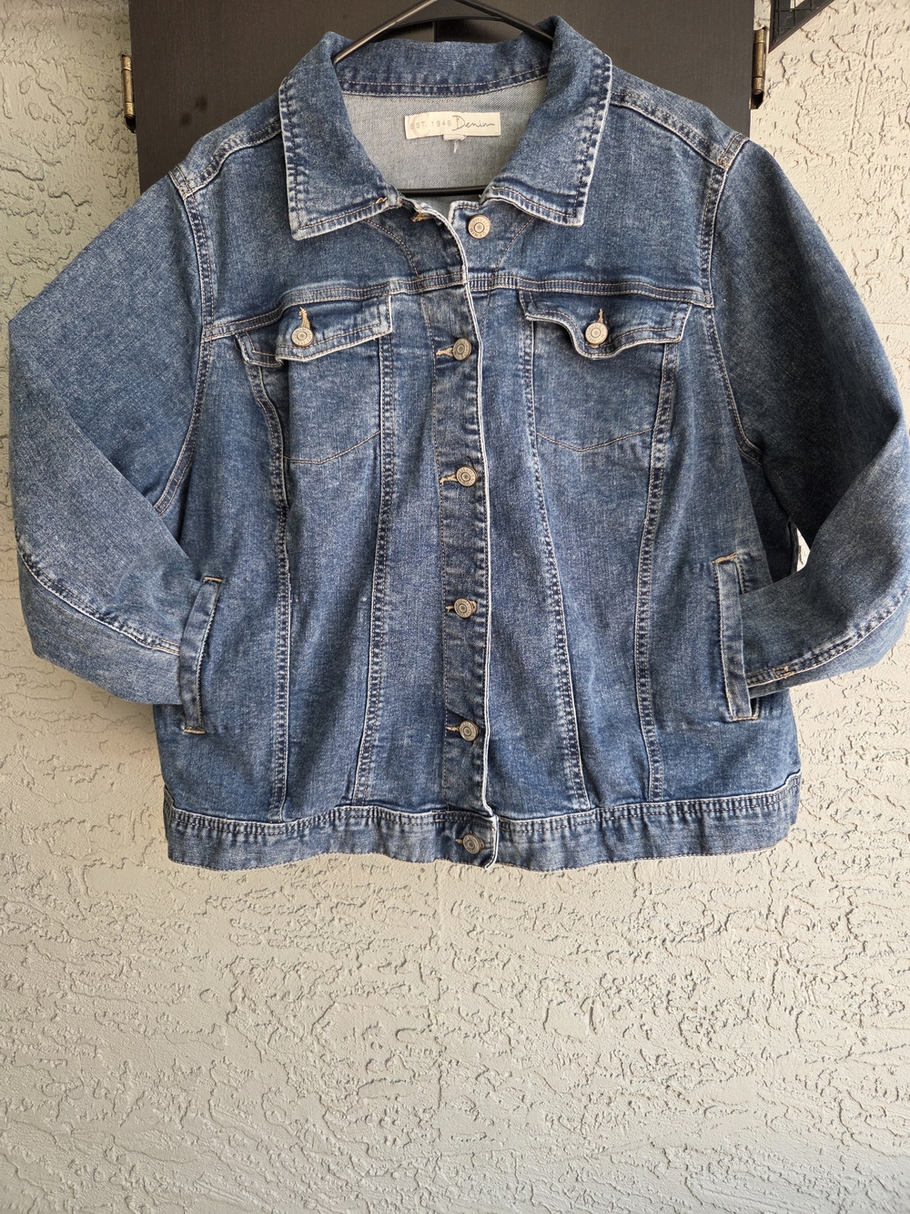 Women's Est 1946 Denim Jean Jacket Medium Wash Classic Button Front Size XL